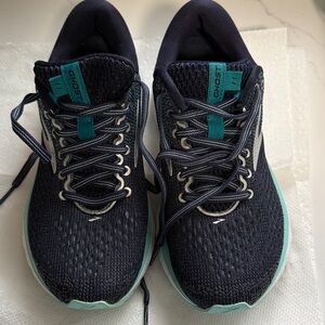 Brooks Women's Running Shoes - Navy with Teal Accents